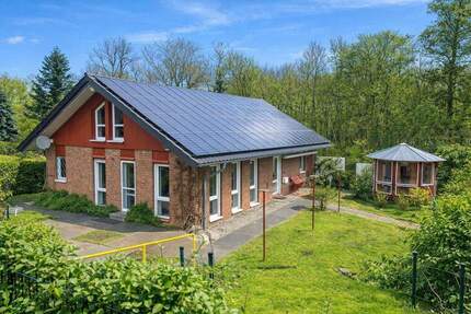 Traumlage und fit für die Zukunft - Niedrigenergiehaus direkt am Oldenburger Stadtpark - Oldenburg in Holstein