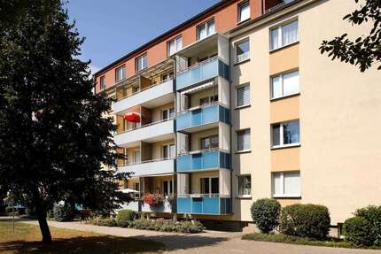 Wohnung zum Mieten in Neubrandenburg 324,00 € 60.59 m²