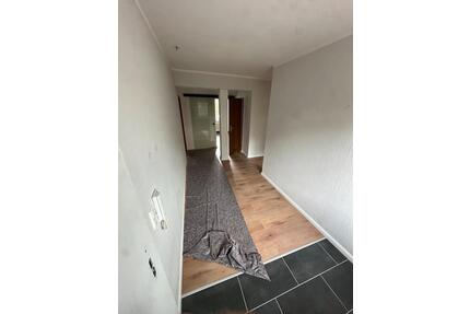3,5 Zimmer Wohnung 87qm + Balkon als Erstbezug nach Kernsanierung - Eschwege