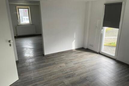 Frisch renovierte 2-ZKB-Wohnung mit Terrasse & Einbauküche 47 m² - Burbach