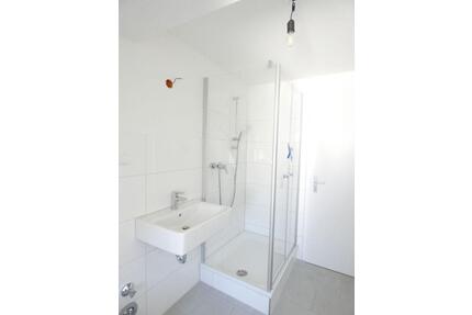 *** Modernisierte 2-Zi-Wohnung mit Loggia in zentraler Lage von Holsterhausen *** - Essen Stadtbezirk III