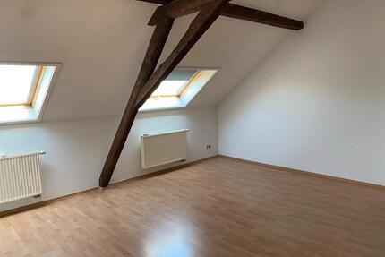 Attraktive 4-Zimmer Dachgeschosswohnung in zentr. Lage in Neuwied