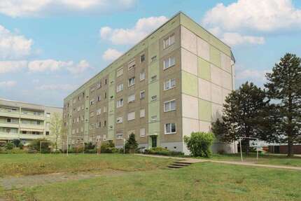 Wohnung zum Kaufen in Wittenberg 50.000,00 € 68.63 m²