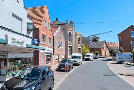 2 Mehrfamilienhäuser mit 7 MieteinheitenWeener City *von privat