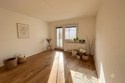 Wohnung zum Mieten in Mülsen 350,00 € 56.13 m²