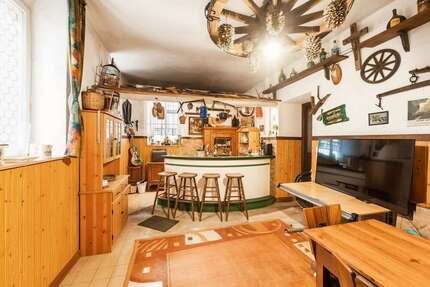 Haus zum Kaufen in Wertheim 380.000,00 € 225 m²