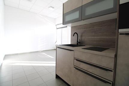 Charmante 2-Zimmer-Wohnung mit separatem Eingang in zentraler Lag - Büttelborn