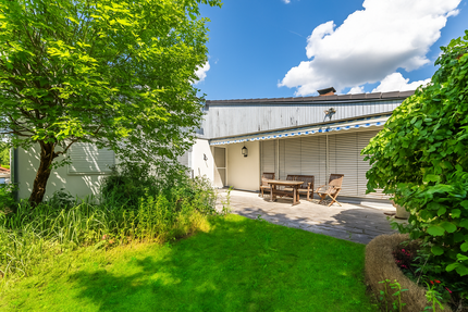 Haus zum Kaufen in Cadolzburg 670.000,00 € 218 m²