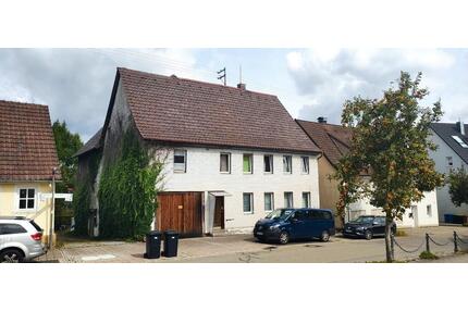 Altes Wohnhaus (Bauernhaus) - 190.000,00&nbsp;EUR Kaufpreis, ca.&nbsp; 217,00&nbsp;m&sup2; in Schramberg (PLZ: 78713)