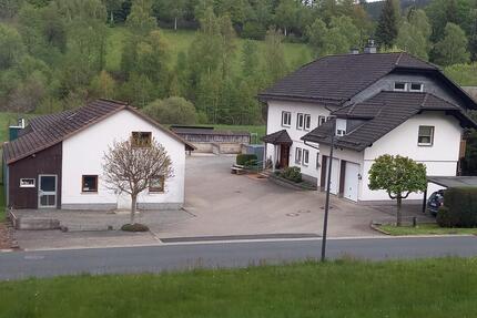Wohnhaus und Lager- Werkstatthalle - Bad Berleburg