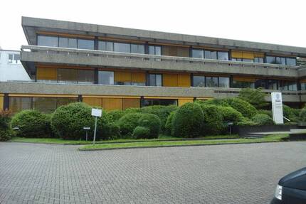 Helle u. barrierefreie BüroLaborfläche in Endetage - Hamburg Langenhorn