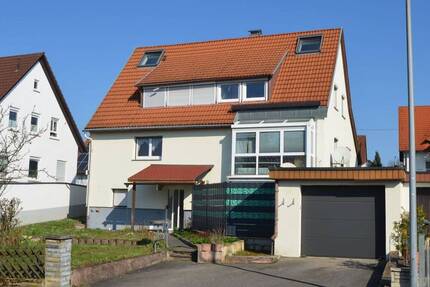 Zweifamilienhaus in traumhafter Lage Rutesheims