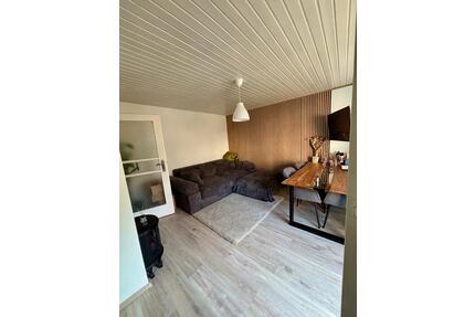 Moderne 2-Zimmer Wohnung im EG, Nähe Nahversorgungszentrum - Hof Neuhof