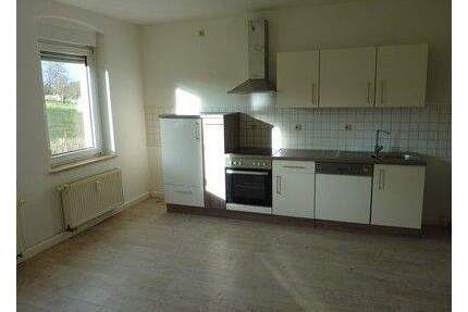 -Geräumige Wohnung mit Einbauküche- - Teuchern