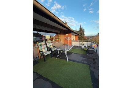 Lichtdurchflutet OG Wohnung mit großem Balkon und Garage - Bad Oeynhausen