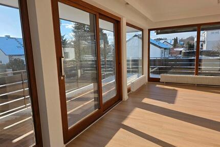 Neu modernisierte 4,5 Zimmer-Wohnung mit großem Balkon - Nagold