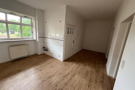 Vollausgestattetes Studierenden-Zimmer in charmanter Altbauwohnung – zentral & ruhig! - Erfurt Johannesvorstadt