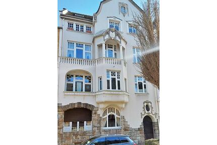 4-Zimmer-Altbauwohnung an der Brucknerallee - 108qm im Denkmal - Mönchengladbach Süd