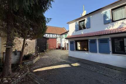 Haus zum Kaufen in Roßdorf 299.000,00 € 146 m²