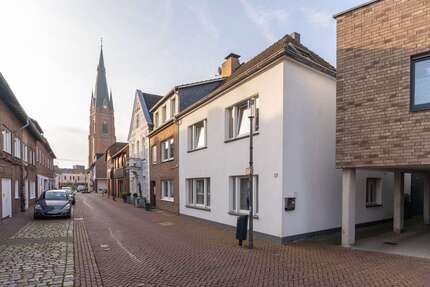 Haus zum Kaufen in Rhede 319.000,00 € 145.59 m²