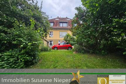Freistehendes 3-Familienhaus mit zwei beziehbaren Wohneinheiten auf 1.734 m² Grundstück - Solingen Burg