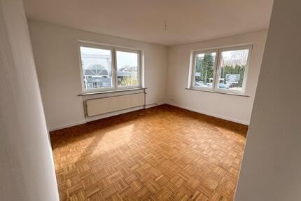 Erstbezug nach Renovierung - helle 85qm 3-Zimmer Wohnung in Wedel