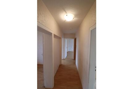 Helle 3-Zimmer-Wohnung mit Balkon in sehr guter Lage - Lengede