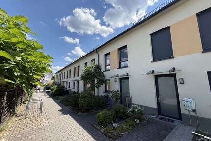 Haus zum Kaufen in Roth 549.000,00 € 142 m²