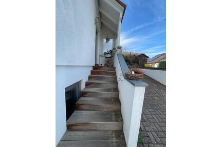 Wohntraum mit Weitblick: EFH mit ELW in Schlaitdorf