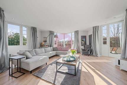 Haus zum Kaufen in Hamburg 1.690.000,00 € 227 m²