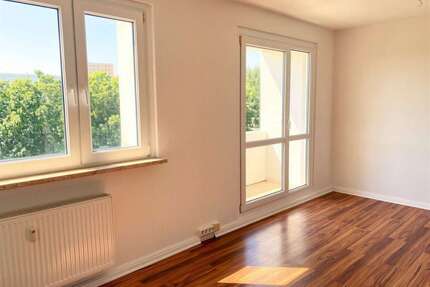 Wohnung zum Mieten in Halle (Saale) 339,00 € 57.31 m²