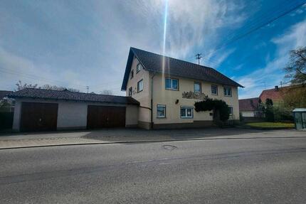Großzügiges Wohnhaus mit vielseitigen Nebengebäuden - Gammertingen