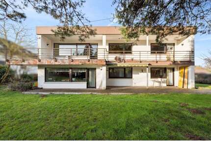 Haus zum Kaufen in Überherrn Felsberg 449.000,00 € 360 m² - Überherrn / Felsberg