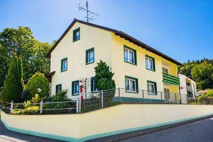 Seltene Gelegenheit: Einfamilienhaus mit außergewöhnlich großem Grundstück in Essenbach!