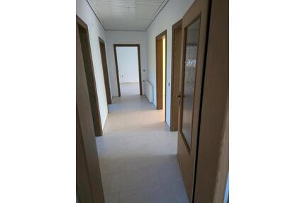 Mietwohnung 85qm - 650,00&nbsp;EUR Kaltmiete, ca.&nbsp; 85,00&nbsp;m&sup2; in Schloß Holte-Stukenbrock (PLZ: 33758)