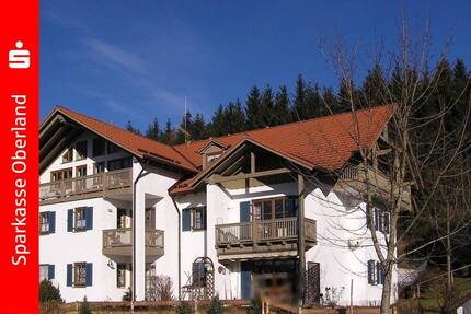 Außergewöhnliche 3-Zimmer-Wohnung mit Balkon - Hohenpeißenberg