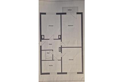 Mit eigener Garage, Einbauküche und Balkon - Frisch sanierte 3 Raum Wohnung - Merseburg