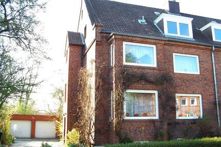 Stilvolles Mehrfamilienhaus mit großem Garten in Bestlage - Kiel Schreventeich