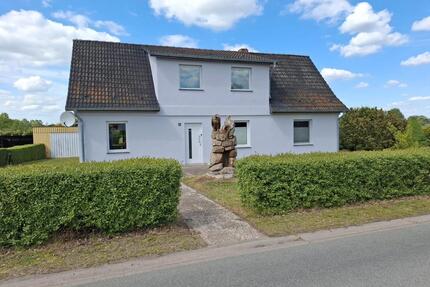 Charmantes EFH in Lehmkuhlen, Wfl. 170m², Grdst. 2171 m² mit Pool - Pampow