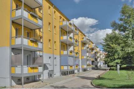 Wohnung zum Mieten in Halle 489,00 € 61.09 m²