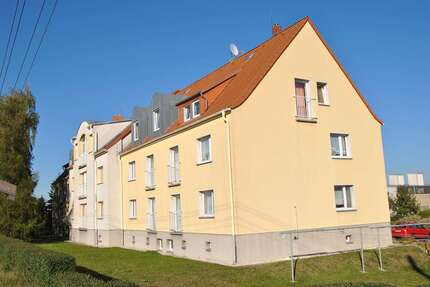 Wohnung zum Mieten in Fraureuth 300,00 € 50.19 m²