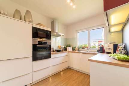 Haus zum Kaufen in Hünfeld 350.000,00 € 119 m²