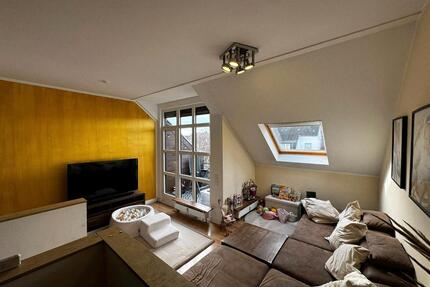 Wesseling, attraktive 2,5-Zi.-Wohnung, Teilmöbliert zu verkaufen.