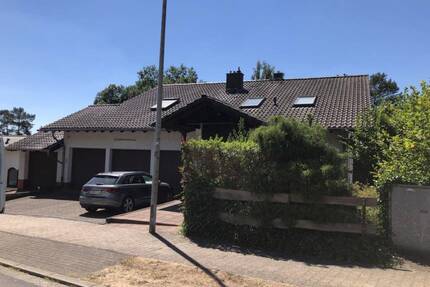 Wohnung in Blieskastel - 1.130,00&nbsp;EUR Kaltmiete, ca.&nbsp; 185,00&nbsp;m&sup2;&nbsp;Wohnfl&auml;che in Blieskastel (PLZ: 66440) Lautzkirchen