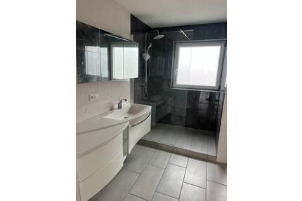 3 Zimmer Wohnung in Singen - 1.000,00&nbsp;EUR Kaltmiete, ca.&nbsp; 68,00&nbsp;m&sup2; in Singen (Hohentwiel) (PLZ: 78224)