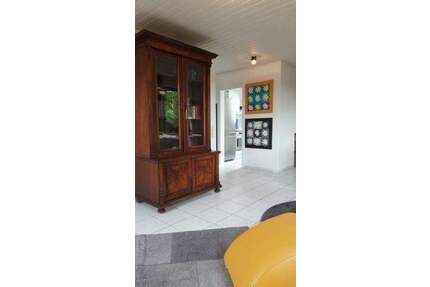 WOHNEN AUF ZEIT all inklusiv Großzügige 2 Zimmer Wohnung, Küche, Bad, 2 KFZ Stellplätze - Singen (Hohentwiel) Überlingen