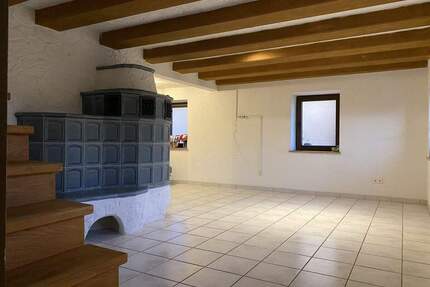 Hinter dieser Fassade verbirgt sich mehr - Hier könnte Ihr neues Zuhause sein - Herrieden Lattenbuch