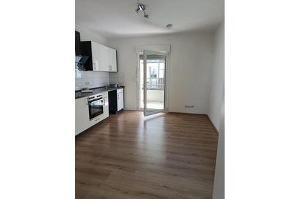 Nachmieter für 2 Zimmer Wohnung mit Einbauküche und Balkon - Hattingen Blankenstein