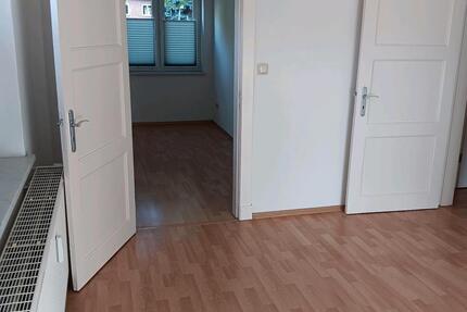 2,5-R-Whg. mit großem Balkon nahe Klinikum - Schwerin Altstadt