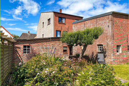 Stadthaus mit Garten und eigener Zufahrt - Garding